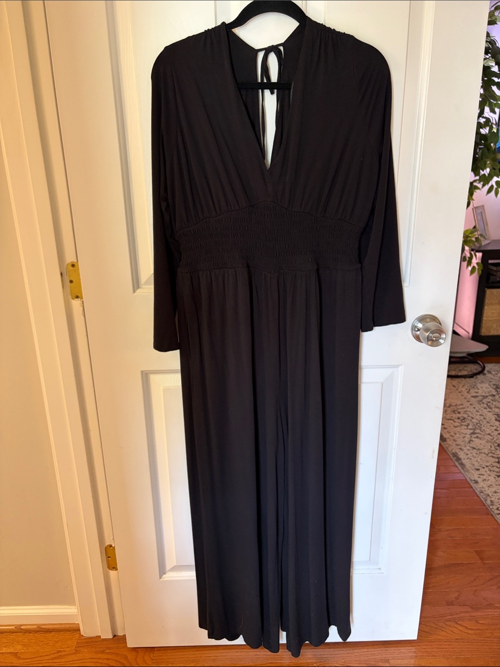 Old Navy Black V-Neck Long Sleeve Jumpsuit